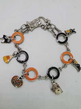 Vintage Halloween Charm Bracelet Silver Tone Enamel Ghost Witch Hat Cat Pumpkin